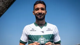 Coritiba anuncia reforço campeão brasileiro para a sequência da Série B