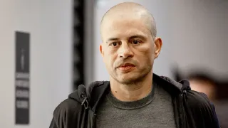 Alex detona calendário após queda relâmpago no Operário