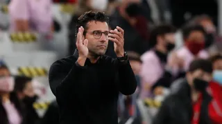 “Reações normais”, declara Alberto Valentim após receber vaias em derrota do Athletico