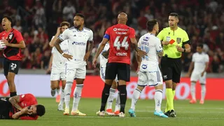 Atacante ex-Cruzeiro abre o jogo sobre expulsão relâmpago contra o Athletico