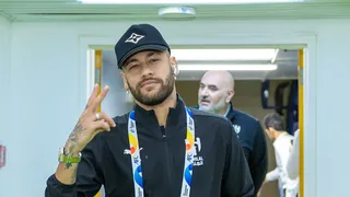 Neymar se aproxima do Santos, mas continua distante da seleção brasileira