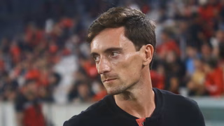 Ex-técnico do Athletico entra na mira do Flamengo