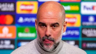 Guardiola mira volante dispensado pelo Barcelona para reforçar o City