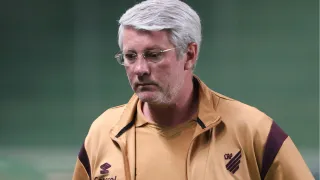 Odair protege zagueiro do Athletico após erro: “Vai aprender na dor”