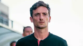 Athletico aposta em técnico interino português após demissão de Barbieri