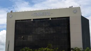 Conmebol recebe doação de 50 mil doses de vacinas e quer imunizar todos jogadores