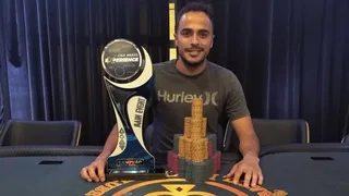 Empresário supera febre e ótimos adversários para vencer grande torneio de poker em Curitiba