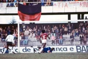 O futebol daquela época não era em preto e branco como pode parecer. Mais uma do mesmo Atletiba.