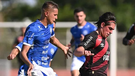 Athletico sofre gol olímpico e é derrotado pelo Foz do Iguaçu; veja o lance
