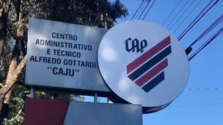 Por que o espanhol concorre com o português no CT do Caju?