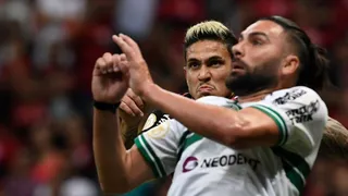 Gols no início e campanha fora derrubam Coritiba na tabela e preocupam Morínigo