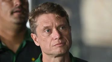 Seabra reencontra Vasco e sofre massacre após negociação frustrada