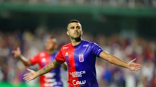 Liliu ressalta força da torcida em início de campanha do Paraná