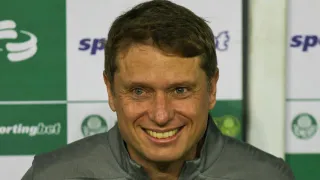 Coritiba disputa contratação de atacante bicampeão da Libertadores