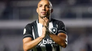 Lateral do Botafogo revela ter sido abordado para participar de esquema de apostas