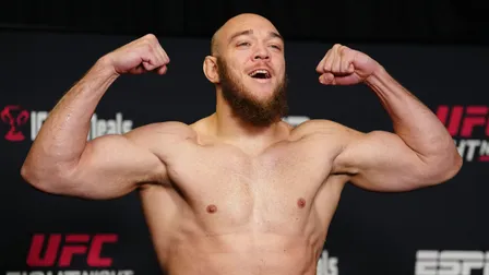 Valter Walker zoa rival de Poatan no UFC e faz provocação inusitada