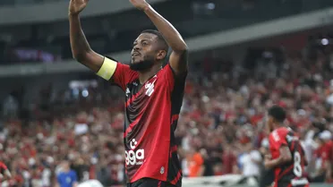 Fora da final, Marcelo Cirino dá conselho aos jogadores do Athletico: “Desfrutem”