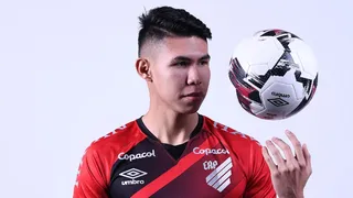 Com atacante artilheiro do sub-20, Athletico inscreve mais três jogadores