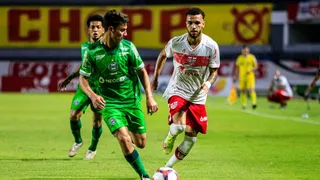 Coritiba mostra dificuldades e sofre com marcação do CRB em empate