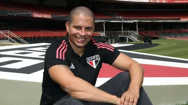 Alex exalta o São Paulo em apresentação como técnico do sub-20