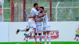 Atacante do Paraná defende continuidade do Estadual: “Futebol é um lugar seguro”