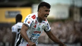 Herói decide nos pênaltis em final dramática do Campeonato Paranaense