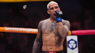 Charles do Bronx sai em defesa de árbitro criticado por Poatan no UFC