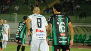 Maringá vence, encosta no bloco principal, e Operário cai para o terceiro lugar