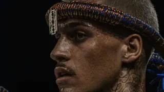 Promessa do Muay Thai enfrenta tailandês em superluta inédita em Curitiba