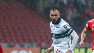 Willian Farias pede “virada de chave rápida” no Coxa após quarta derrota seguida