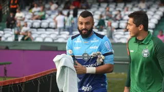 Morínigo defende Muralha, mas cobra Coritiba: “Na Série A, erro termina em gol”