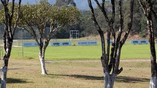 Impedido de treinar em CT, Paraná inicia atividades online com o elenco