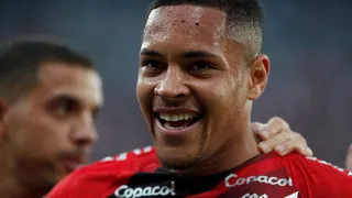 Vitor Roque, 18 anos: o que se sabe sobre o futuro do atacante do Athletico?