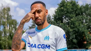 Aubameyang rescinde com Chelsea e assina de graça com o Olympique de Marselha