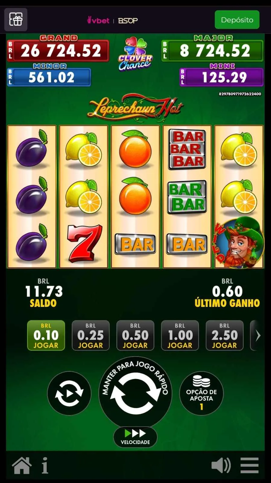 Slot Leprechaun Hot na Vbet com tema irlandês, símbolos de frutas e duende e jackpots na parte superior.
