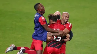 Tri do Athletico sobre o Coritiba veio na base da vibração e entusiasmo