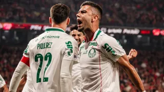 Palmeiras provoca Athletico e Coritiba e “toma conta” de Curitiba