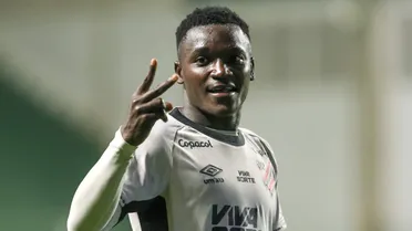 Maior contratação da história do Athletico é esperança após gols