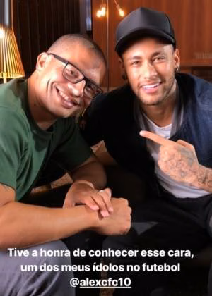 Neymar elogia Alex no Instagram.