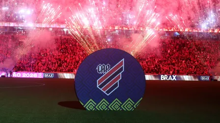Flávio Bolsonaro x Lula: Torcedores do Athletico relatam confusão e ataques na Arena