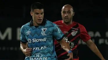 Mycael salva o Athletico em jogo fraco contra o Azuriz pela ida das quartas de final