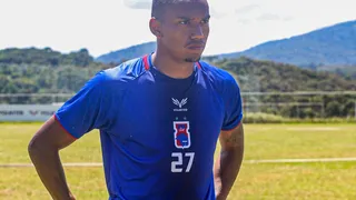 Piá da Vila: Conheça o lateral-esquerdo Bryan, promovido no Paraná