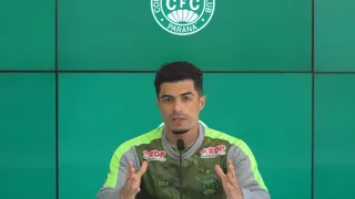 Egídio fala de críticas a Manga e pede Coritiba “a mil por hora” contra o Cuiabá