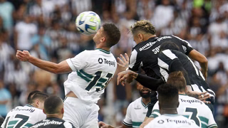 Botafogo x Coritiba: Confira os melhores momentos da partida