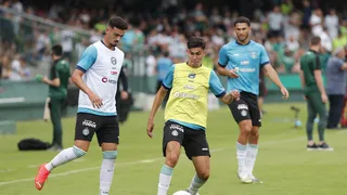 Coritiba acerta a renovação de contrato de prata da casa