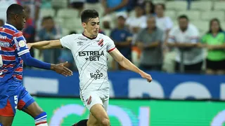 Athletico passa 90 minutos sem finalizar no gol e só empata com o lanterna Fortaleza