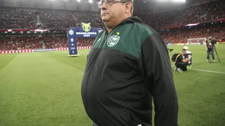 “Precisamos demais”, avalia Guto sobre jogo atrasado contra o São Paulo