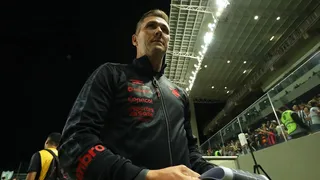 Turra chama responsabilidade após derrota e admite oscilação do Athletico