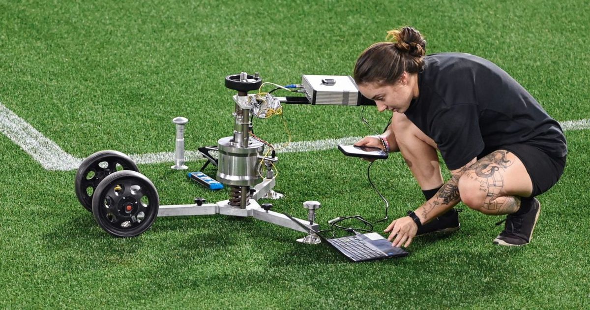 After controversy, Arena da Baixada pitch is inspected by FIFA