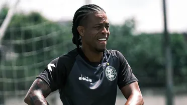 Reforço do Coritiba, Keno é regularizado e pode estrear contra o Cruzeiro